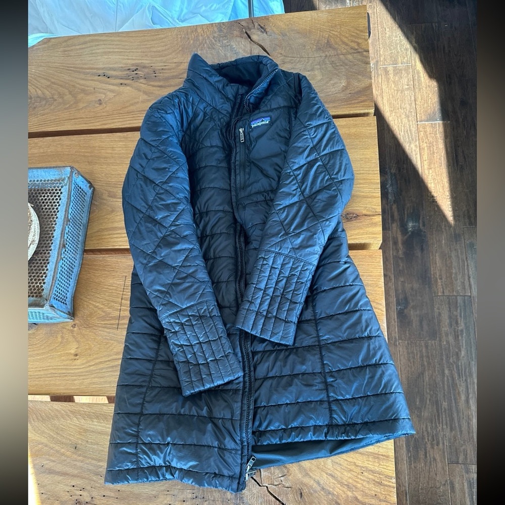 Patagonia Radalie Parka Jacket - women’s M